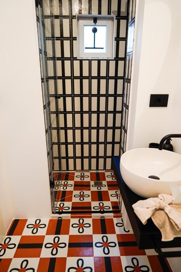 Meh Luxury Apartment City Centre Bari Exteriör bild